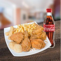 Combo 2 : 1/2 Pollo Broasted + Papa Francesa + Arepa + Coca Cola Botella 10 Onz
