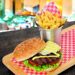 Hamburguesa 150 gr + Papa Francesa